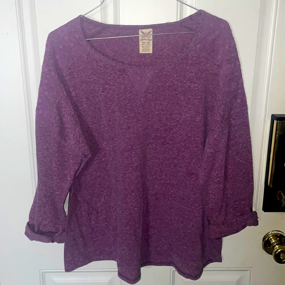 Casual 3/4 button cuffed sleeves shirt.